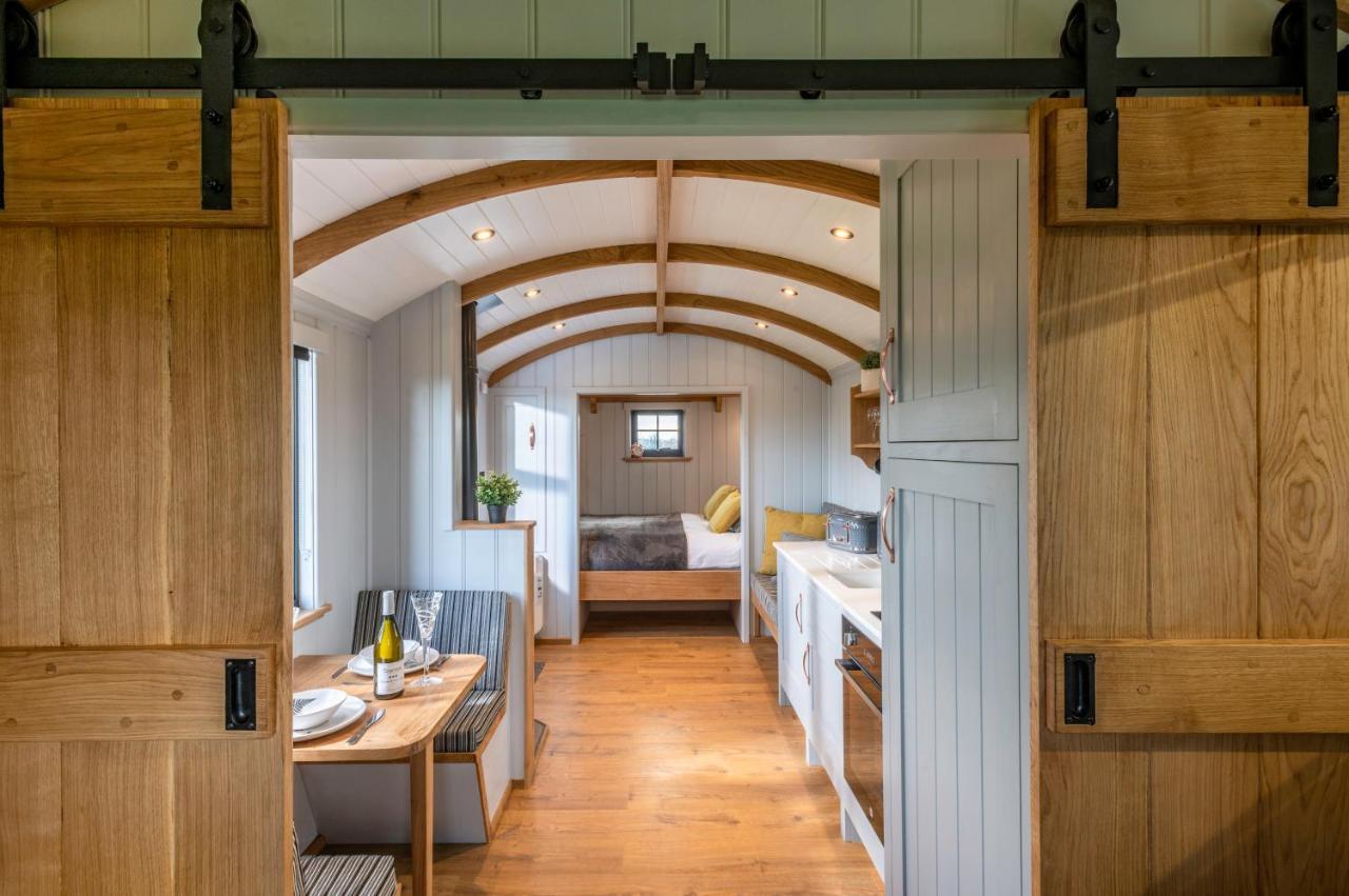 Monkwood Shepherds Hut - Ockeridge Rural Retreats Worcester Exteriér fotografie