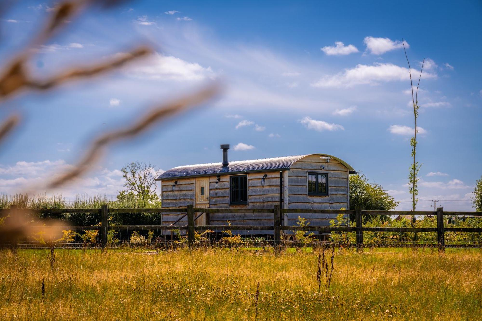 Monkwood Shepherds Hut - Ockeridge Rural Retreats Worcester Exteriér fotografie